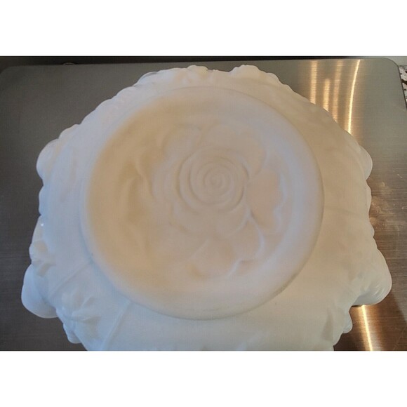 Imperial Milk Glass American Beauty Open Rose c1960s Bowl USA 9"diameter - Picture 5 of 6